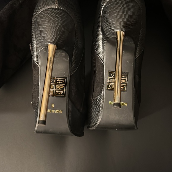 BeBe - Picture 6 of 6